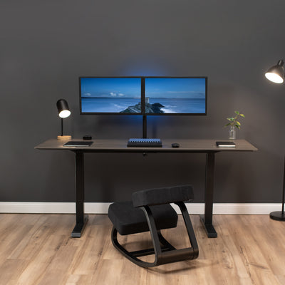 Modernize and modify your workspace with a kneeling chair with a smooth support structure for rocking.