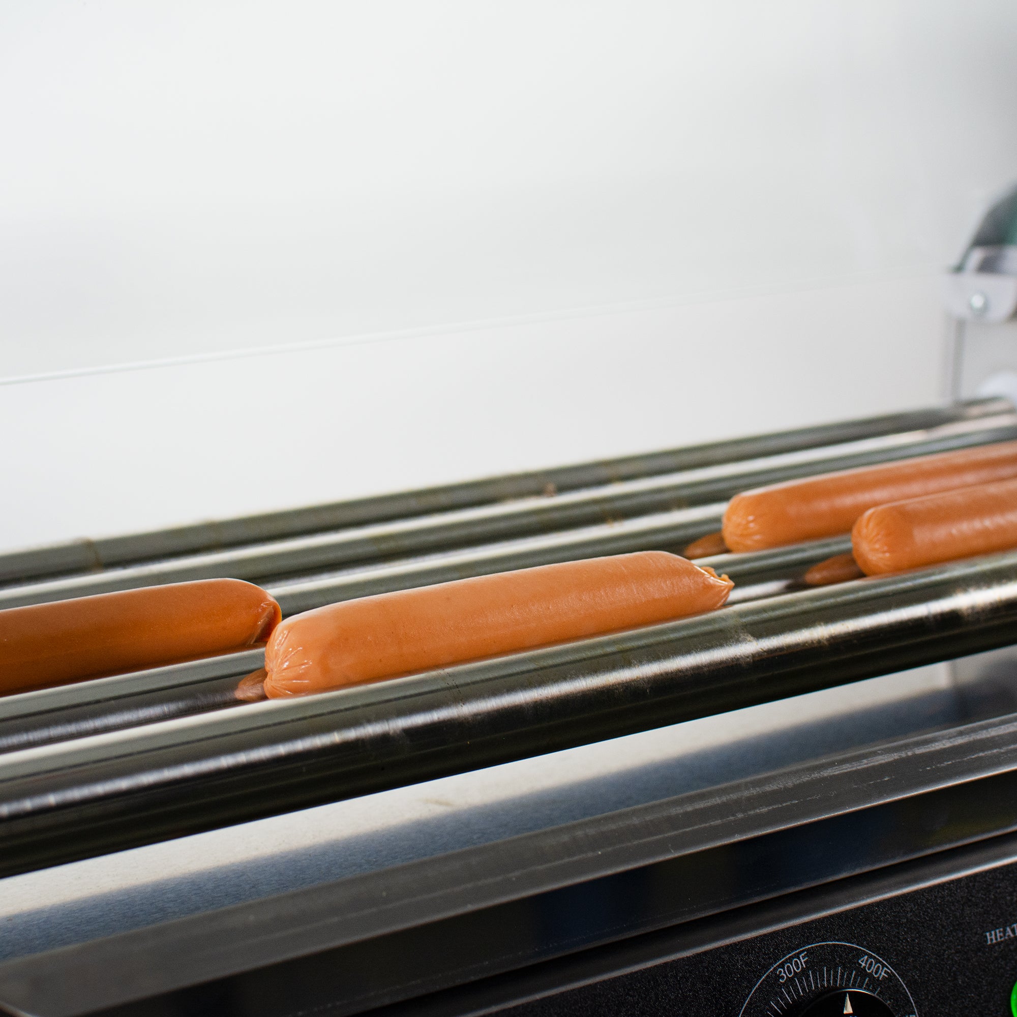 Hot dog and brat roller from VIVO.