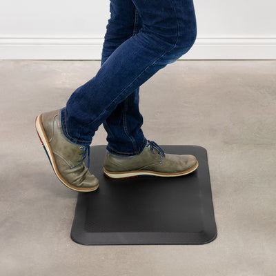 Achieve comfortable work while standing in your office.